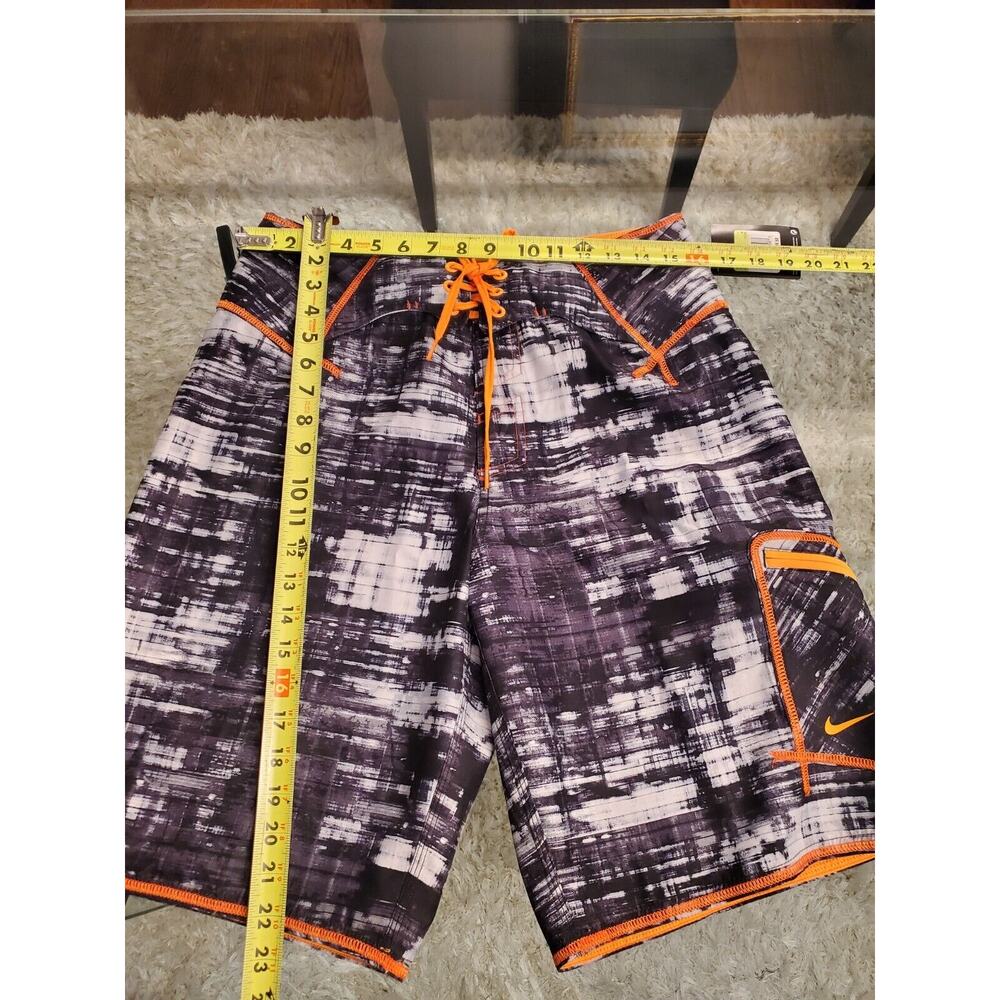 Nike Men's Gray & White Polyester Pull On Swim Trunk Logo Print Shorts Size 30 - Picture 10 of 11